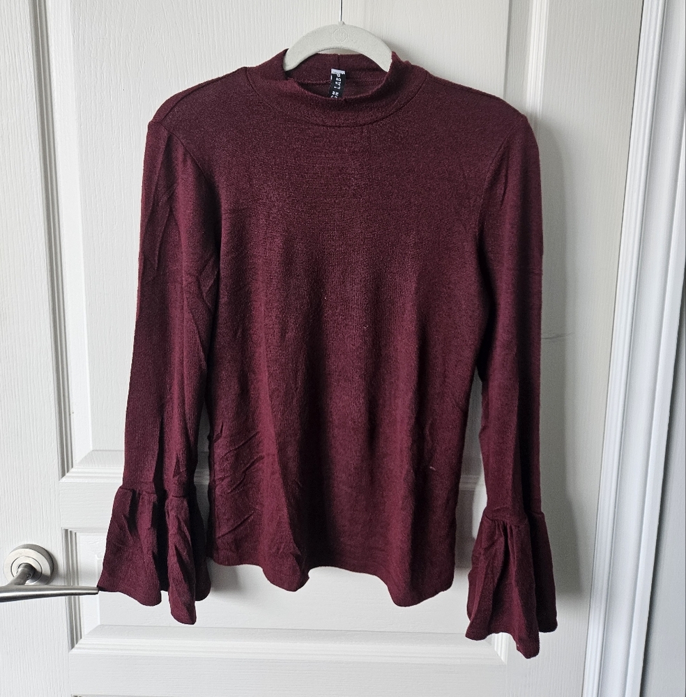 Design Lab Red Crewneck Sweater